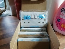 Click mode White double sockets 4off