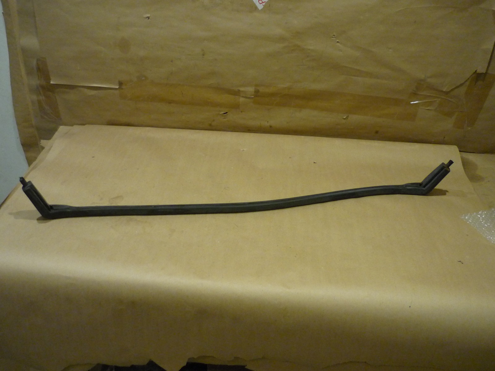 Ferrari 308 - Roof Rubber GTS (Top Piece Only)- P/N 60380201