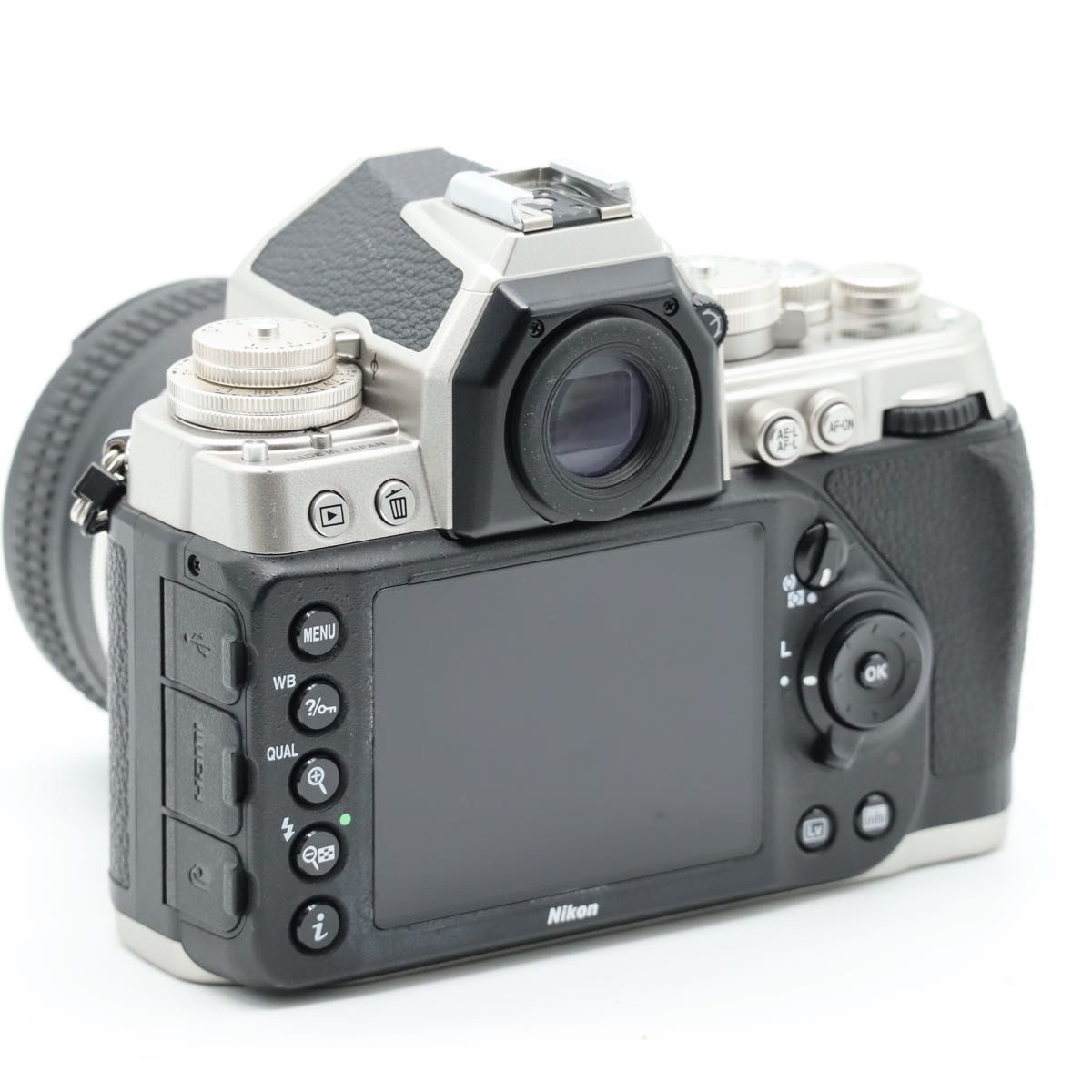 Nikon Df Digital SLR Camera 50mm f/1.8G Special Edition Kit Silve