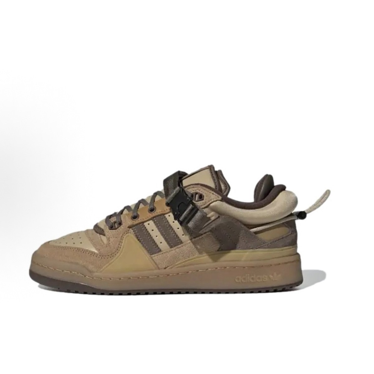 靴  FORUM LOW adidas x Bad Bunny Forum Buckle Low The First Cafe 2021 / GW0264
