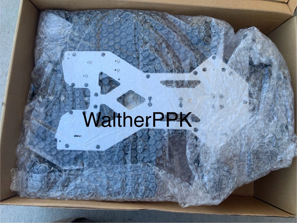 Ultra Rare New TURNIGY 1:4 Scale EP Go Kart Kit ARR, Needs Electronics. - Image 3 of 4