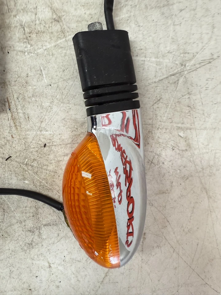 2007 Victory Kingpin Rear Turn signal Light Housing Lens NICE! - Image 3 of 4