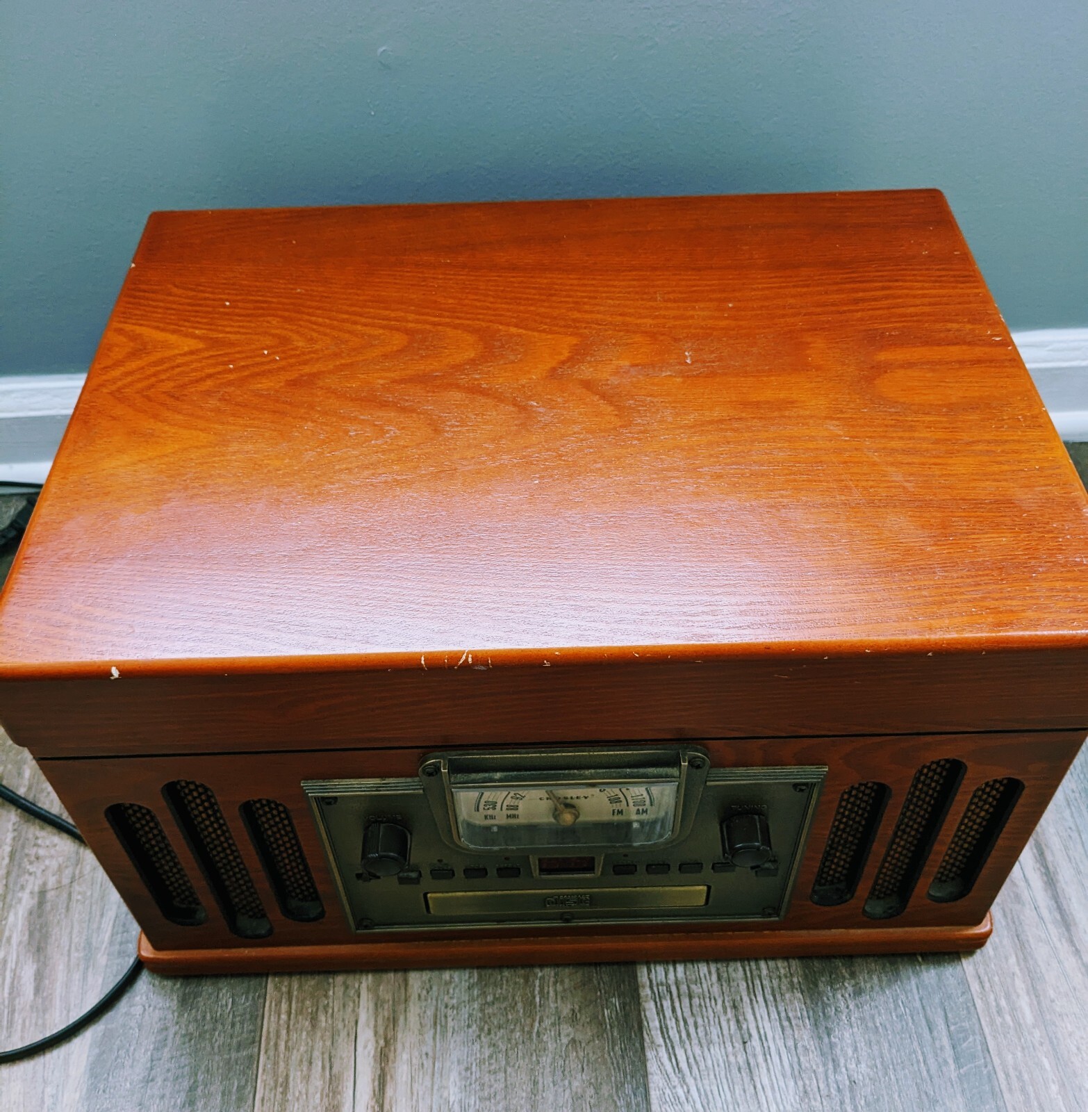 CROSLEY CR74 Record Player Am/fm Radio, CD Player Cassette Player