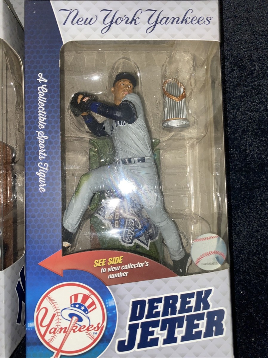 2014 McFarlane Derek Jeter Yankees 1998 & 2000 World Series Set