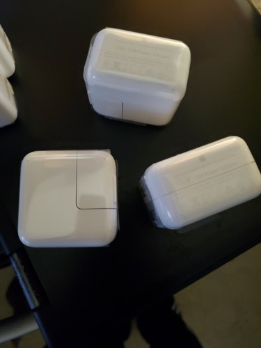 1 Apple 12W USB Power Travel Adapter AUTHINTIC APPLE IPHONE CHARGING BLOCK OEM - Picture 4 of 7