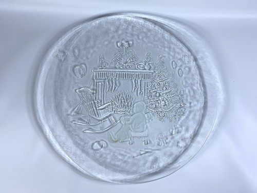 Christmas Platter Plate Boy W/ Dog Tree Fireplace Thick Glass 16” - Picture 2 of 6
