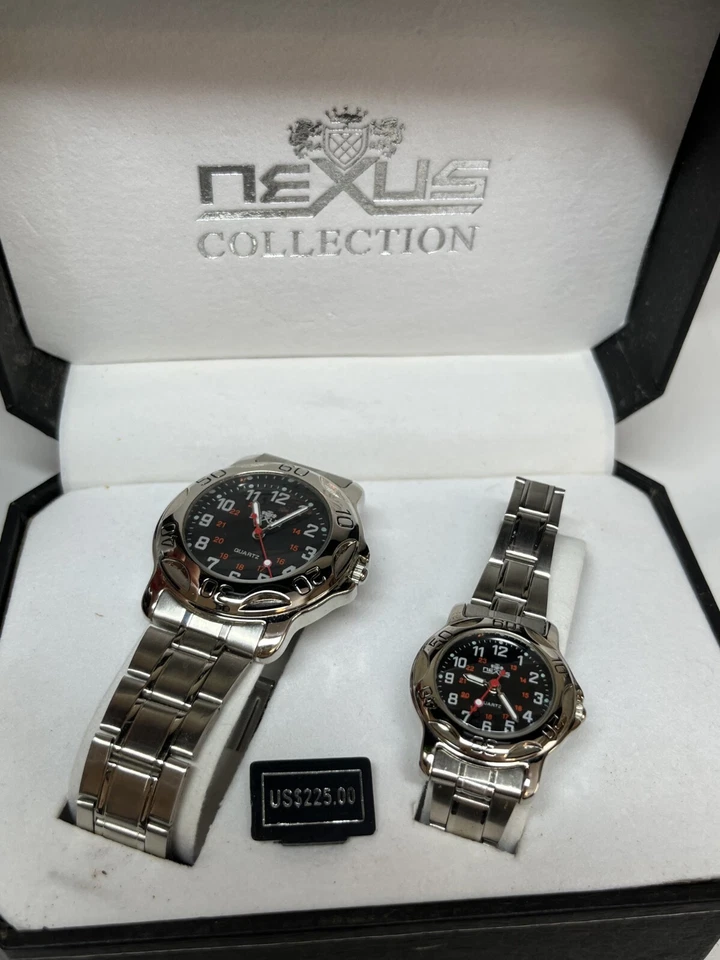 NUEVO Nexus His & Hers Tono Plateado Esfera Militar Relojes de Cuarzo Baterías Nuevas Foto 2 de 4
