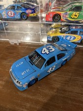 Richard Petty 50th Anniv. 100th Win 2008 Ford Fusion 1:24 scale NASCAR AUTO d