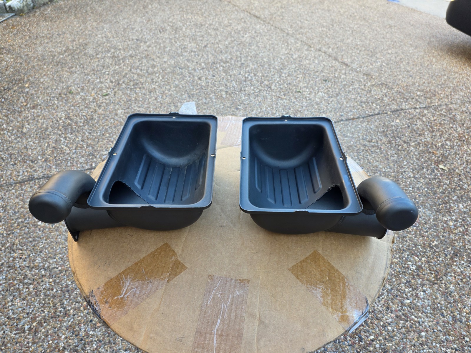 FERRARI F430 A PAIR (2) OEM GENUINE ORIGINAL EQUIPMENT AIR BOX INTAKE COVER
