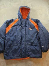 Vintage Denver Broncos Jacket XL Logo Athletic Hood Coat Game Day NFL Nylon Read
