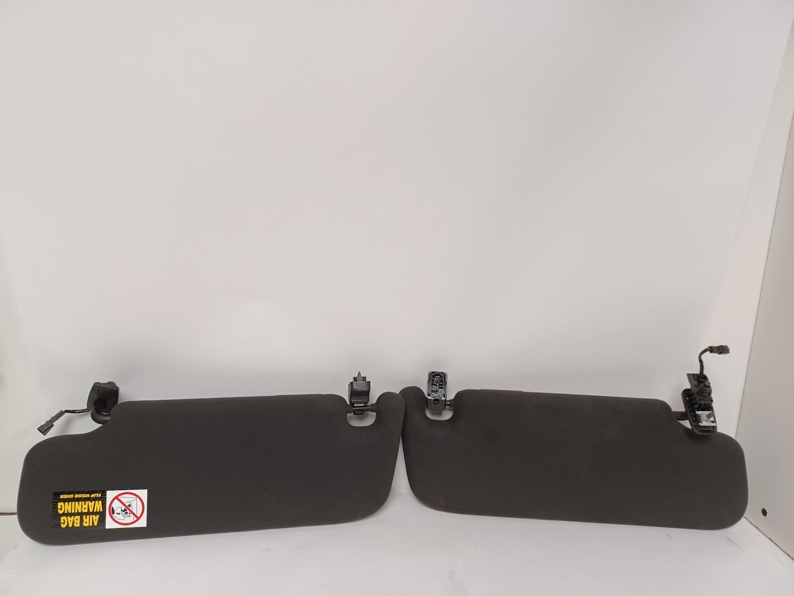 Used Sun Visor fits: 2020 Maserati LEVANTE  Grade B