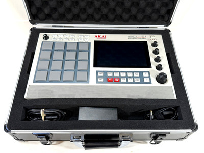 Akai Professional MPC Live II Music Production Center Retro Edition w/ Hard Case