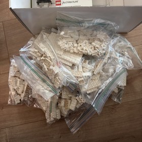 LEGO Architecture Studio (21050)