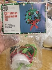 Vintage Walco Holiday Christmas Wreath Sequin Bead Ornament Kit 4061