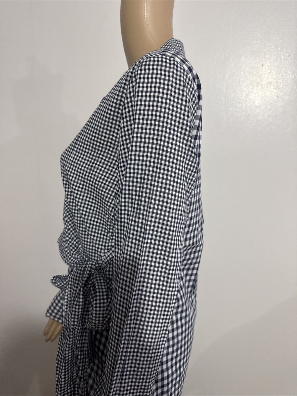 EXPRESS MONOCHROME GINGHAM WRAP BUTTON FRONT BLOU… - image 6