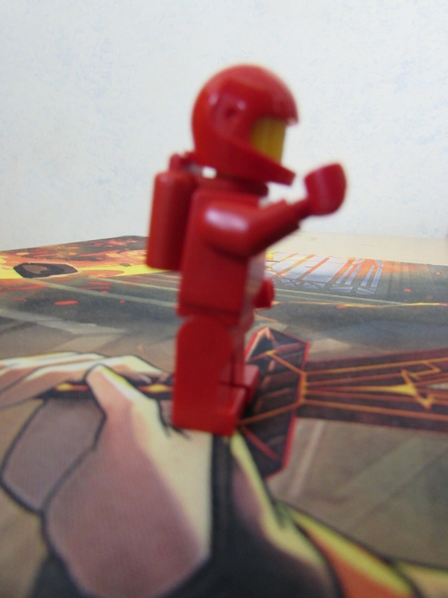 レッドコレクション未開封 LEGO Classic SpaceMan Vintage White Print Authentic Minifigure