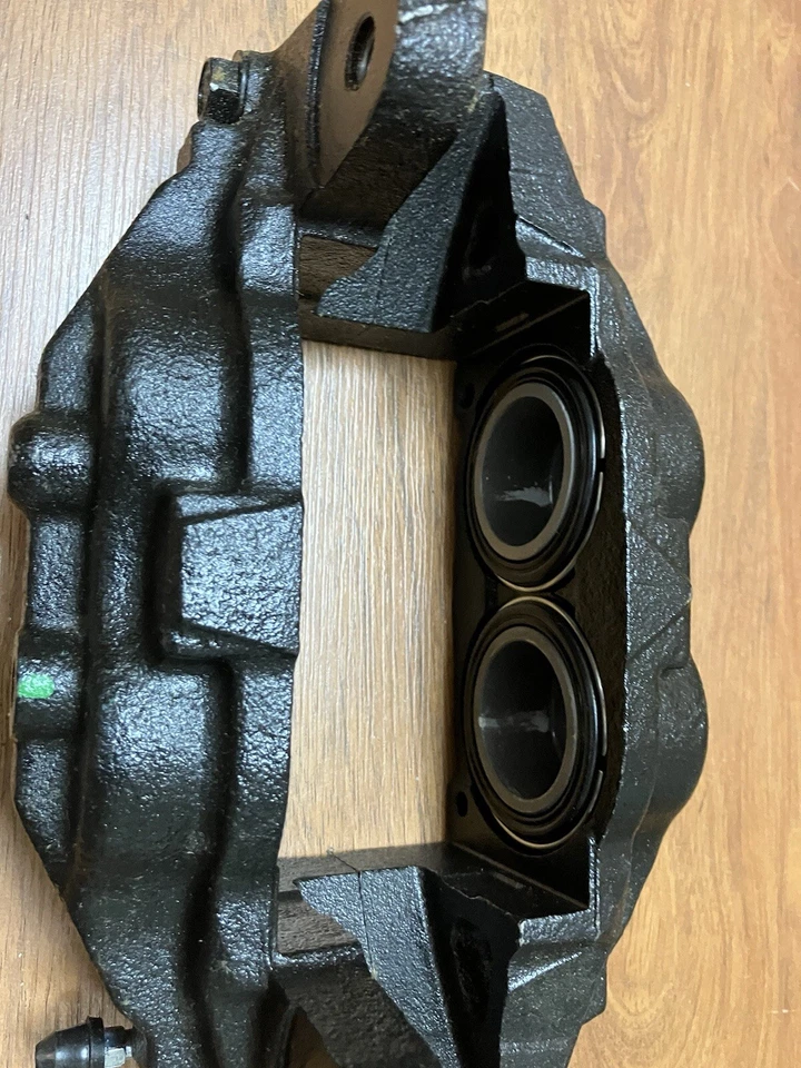 Pinza de freno adaptativa NAPA 1 REMAN doble pistón P/N 2010XA Toyota Sequoia Tundra Foto 4 de 4