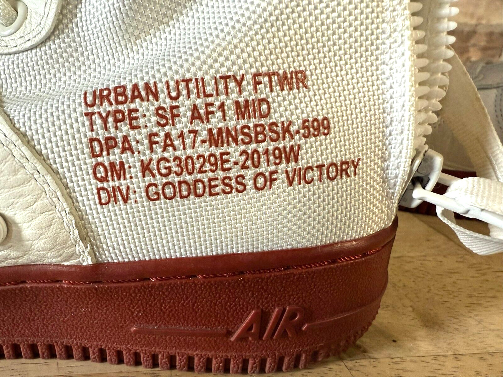 2017 Nike Air Force 1 SF AF1 917753-100 Men's Sneakers -  White - Size 9 thumbnail 6