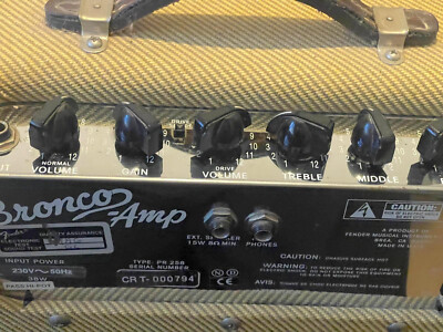 Fender Bronco Amp PR258 Vintage Combo Guitar Amplifier Tweed