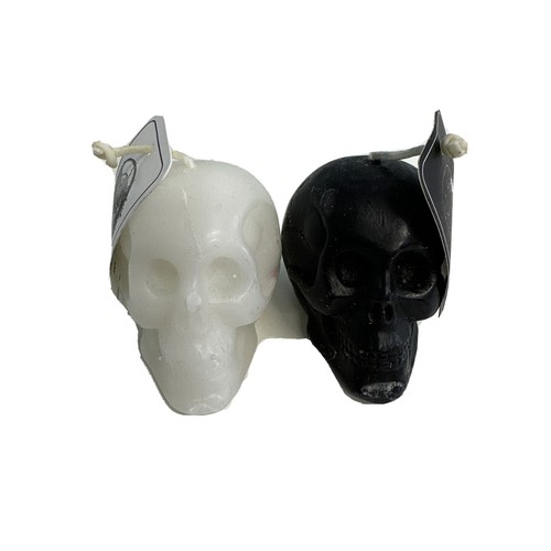 Dekorative Totenkopf Kerzen weiß und schwarz klein unparfümiert (Markierungen/Dellen) 2" hoch