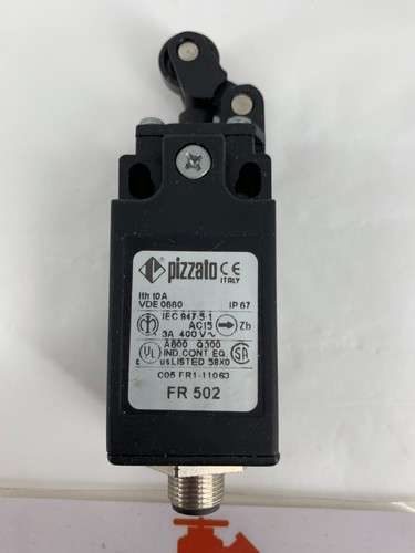 Pizzato VDE0660 Roller Limit Switch 400VAC 3A - Picture 2 of 4