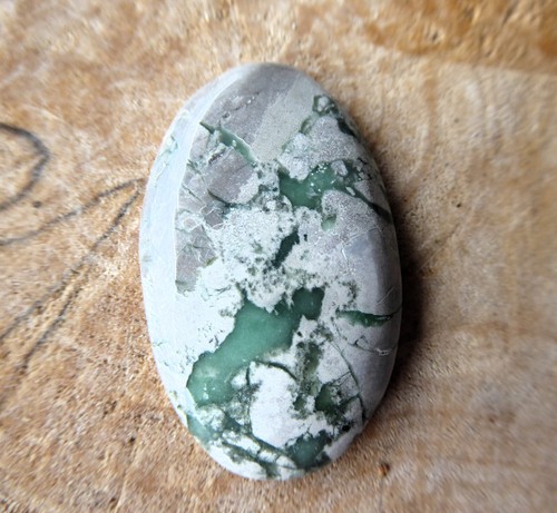 Variscit Cabochon, ein seltener Edelstein aus Utah / USA Variscit Cabochon, ein seltener Edelstein aus Utah / USA