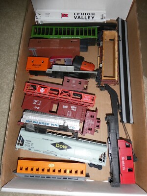 Lot of 14 Vintage HO Scale Freight Car Bodies Shells with Some Parts