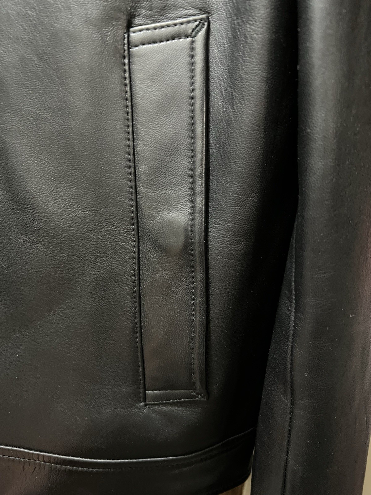 New Theory Men’s Black 100percent Lamb Leather Zipper Jacket Size Small $1000 NWT image 7