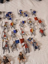 25 Safari Ltd. Medieval Figures Knights Armored Horses