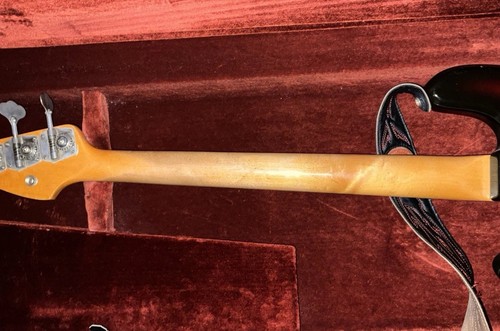 1966 Fender Precision Bass Sunburst - Picture 7 of 16