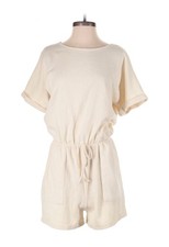  Unbranded Ivory Romper, Size Medium in Great Condition 