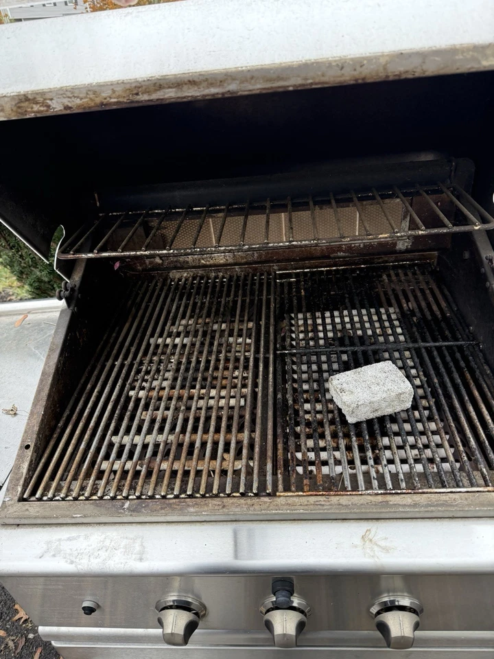 DCS - BGB30-BQRN 30" Gas Grill - Brushed Stainless Steel Professional Series - Image 4 of 4