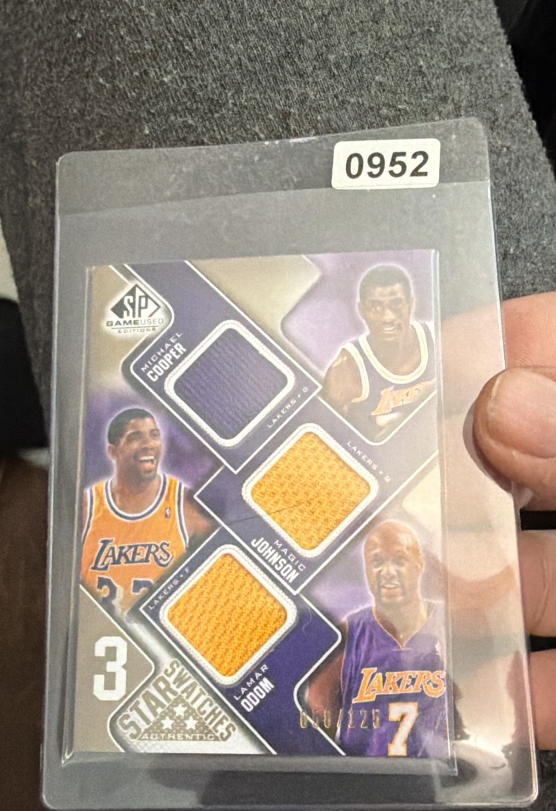 2009-10 SP Game Used Edition - 3 Star Swatches Magic Johnson, Lamar Odom, 952