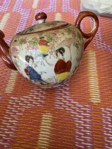 Antique Japanese Teapot Pot Beautiful Geisha Handcrafted ￼