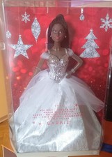 Mattel -Signature Barbie Holiday Puppe , Afri...