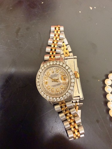 18K YELLOW GOLD LADIES ROLEX PRESITDENT WITH MOP DIAMOND DIAL & BEZEL 69178