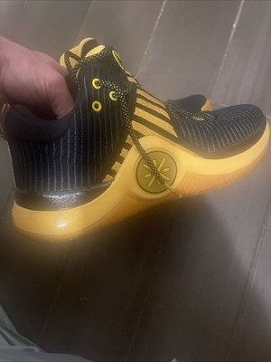 Li-Ning Way of Wade 6 Caution Black and Yellow Basketball Shoes