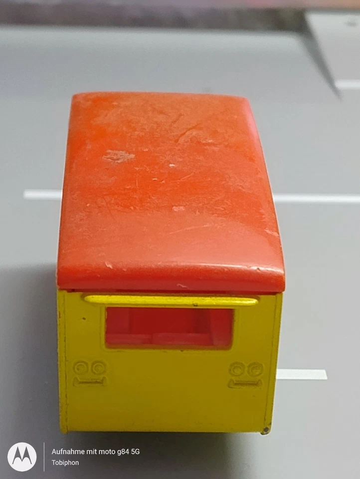 Matchbox Superfast 1970 Trailer Caravan Wohnwagen gelb mit rotem Dach - Bild 4 von 4