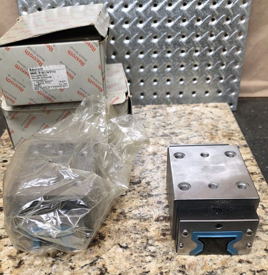 Bosch Rexroth R182143110 Roller Carriage – Linear Guide Block R1821 Series – New