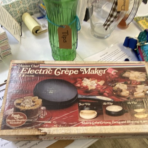 Master Chef Crepe Maker 85000, 750W, Black, Non-Stick, Recipe Booklet