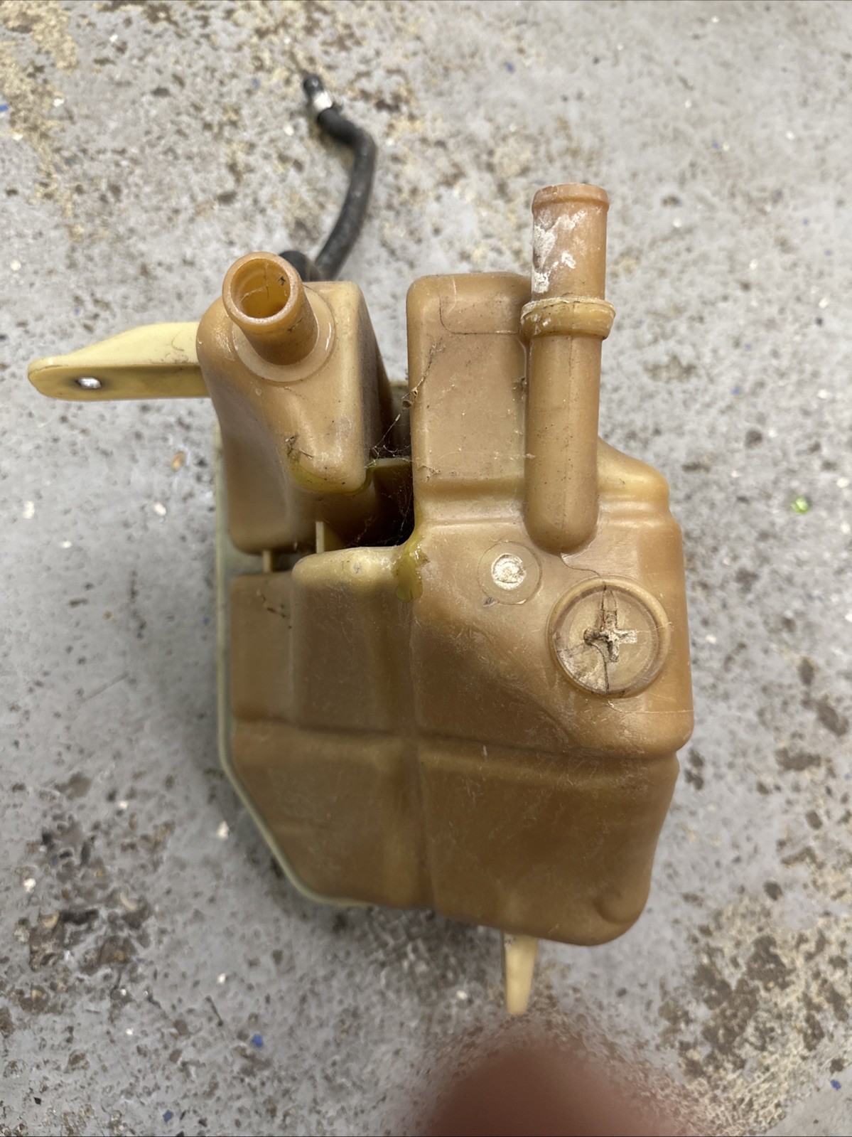 2014-2019 MASERATI GHIBLI S Q4 3.0L V6 COOLANT OVERFLOW EXPANSION TANK OEM