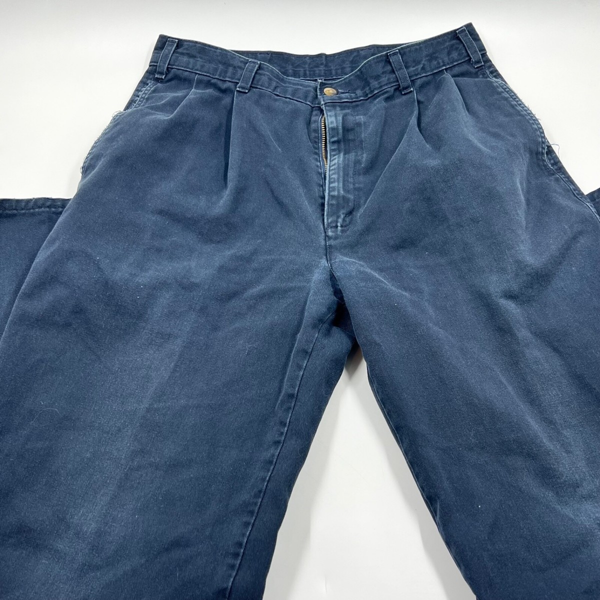 Dockers Men's Chino Pants Size 31/32 Navy Blue Cotton Dockers Men's Chino Pants Size 31/32 Navy Blue Cotton