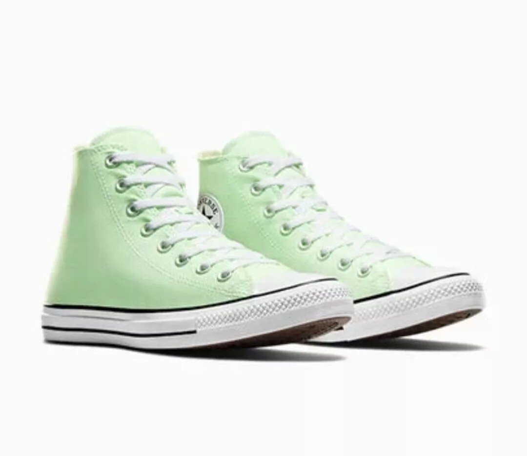 Brand New Converse Chuck Taylor All Star Hi Unisex 9 Men, 11 Women Avocado Ice Brand New Converse Chuck Taylor All Star Hi Unisex 9 Men, 11 Women Avocado Ice