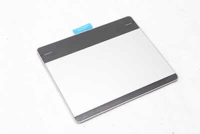 Wacom CTH-480 Intuos Small Creative Tablet NO PEN/MISSING COVER S42