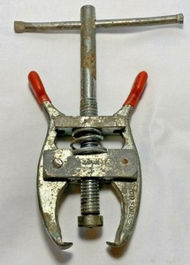Vintage-Drop-Forged-Battery-Terminal-Puller-Cable-Clamp-Tool-Vintage-Made-Japan