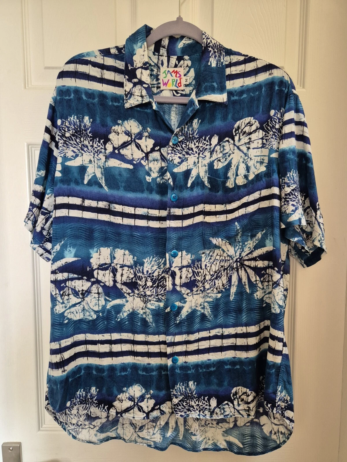 Vintage 80's JAMS WORLD Rayon Hawaiian Shirt M Blue White - WILL SHIP to USA
Opens in a new window o