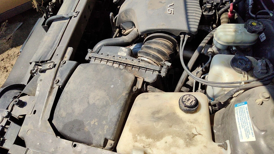 1997-05 Buick Park Ave Complete Air Intake Filter Box Housing With Tube Oem 3.8l - Image 3 of 4