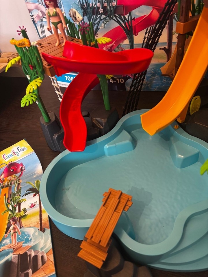 Acheter PLAYMOBIL® Family Fun Parc aquatique avec toboggans, 70609