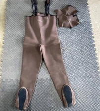 Simms Neoprene Stocking Foot Chest Waders Fly Fishing Made in USA Bib Overalls M