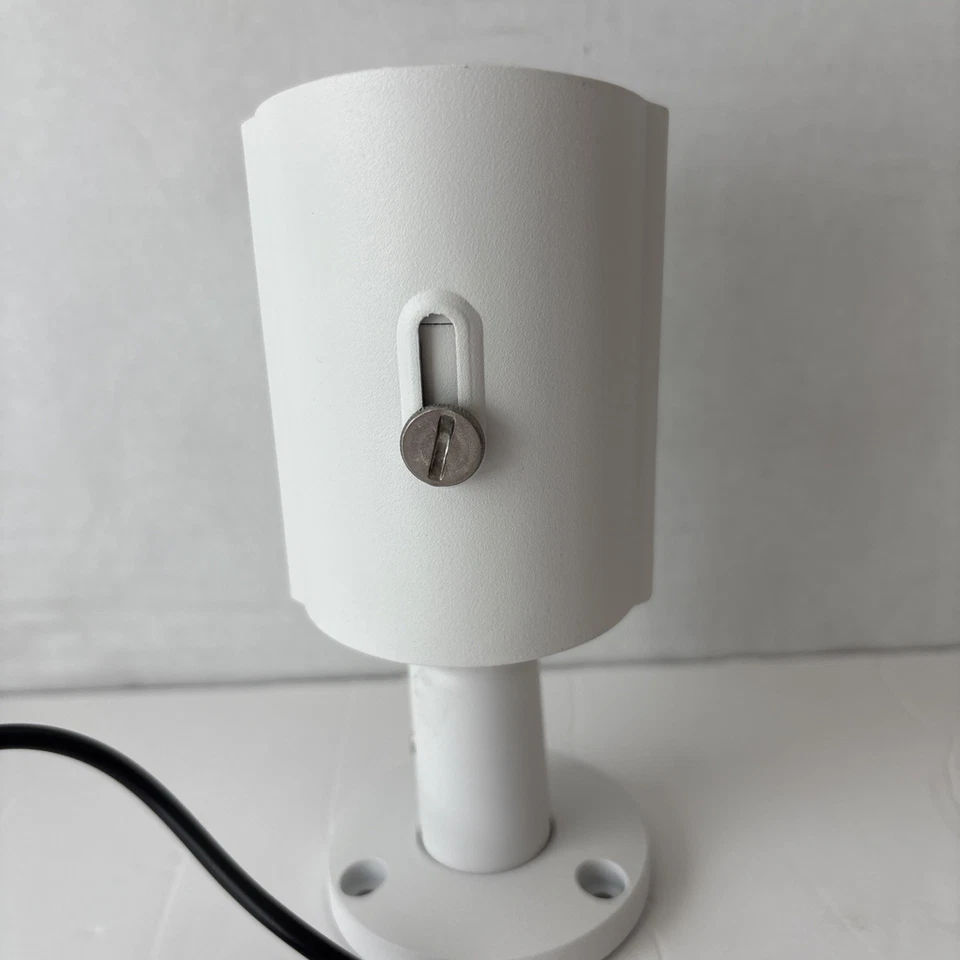 Amcrest 1080P 1920TVL Bullet Outdoor Security Camera Quadbrid 2MP Analog - - Image 2 of 4